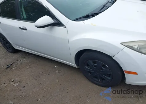 2010 Mazda Mazda6 I Sport z USA, uszkodzony, nr VIN 1YVHZ8BH0A5M40647